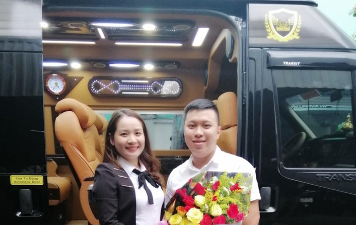 nhận xe limousine empire