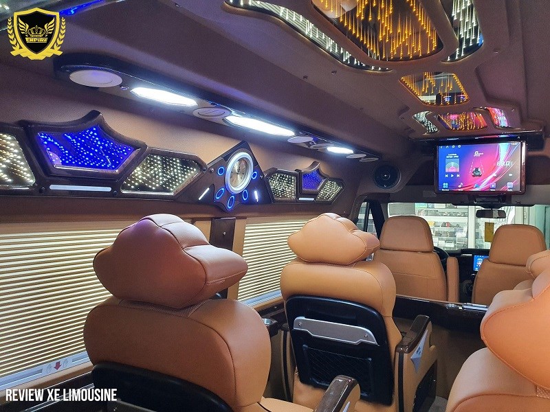 trai nghiệm ghế xe limousine transit