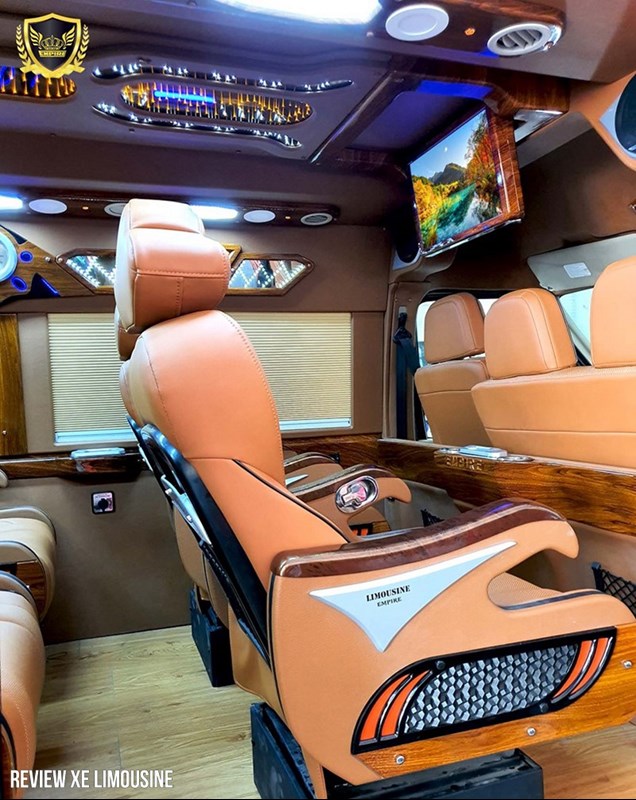 sàn xe limousine transit empire