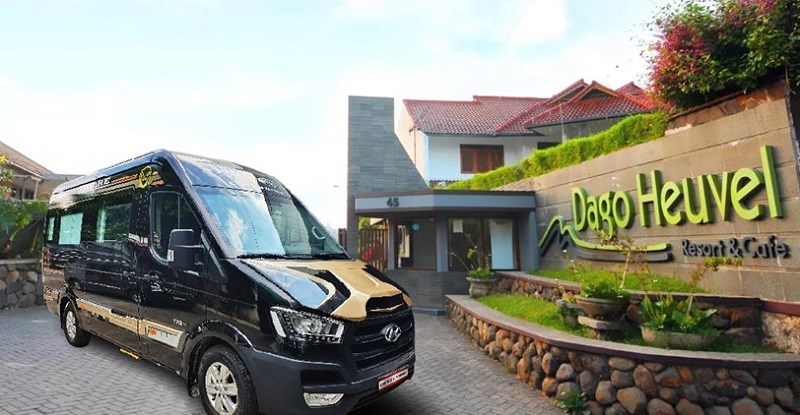 xe limousine huyndai solati 16 chỗ empire