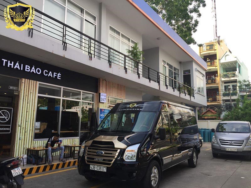 Bán xe transit limousine 12 chỗ tại Hồ Chí Minh